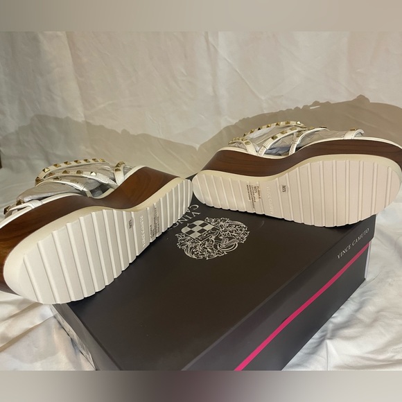 NEW Vince Camuto Strapped Gold and White Wedges! - Picture 3 of 6